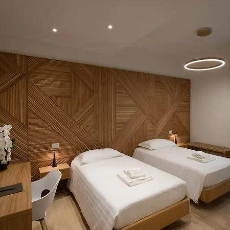 Ophelia Hotel