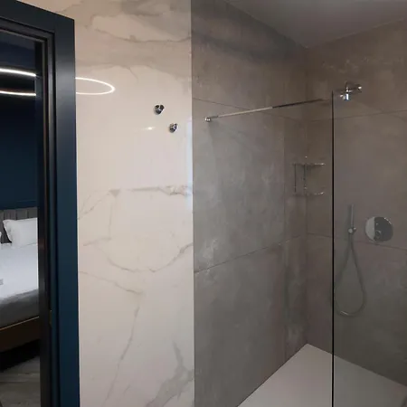Ophelia Hotel 4*