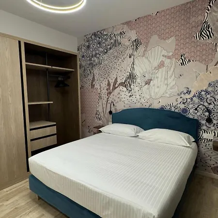 Ophelia Hotel 4*