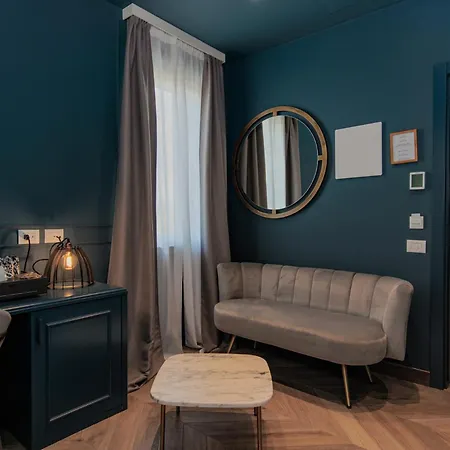 Ophelia Hotel 4*