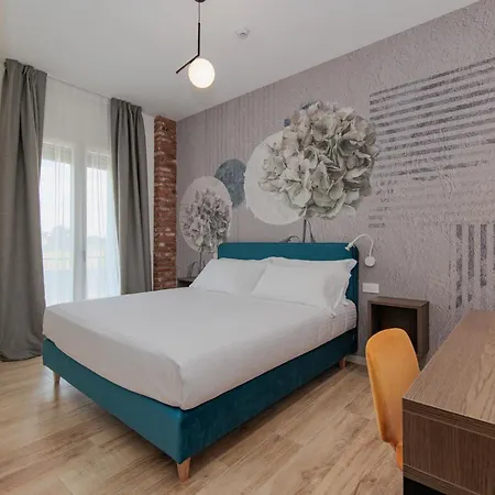 Hotel Ophelia 4*
